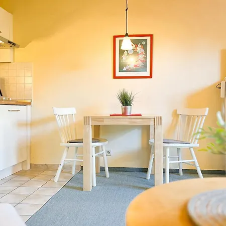 Gaestehaus Karstadt 01 - Rosengarten Appartement Boltenhagen (Ostseebad)