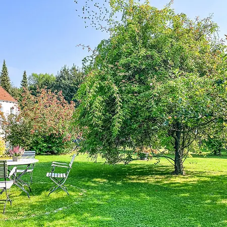 Gaestehaus Karstadt 01 - Rosengarten *