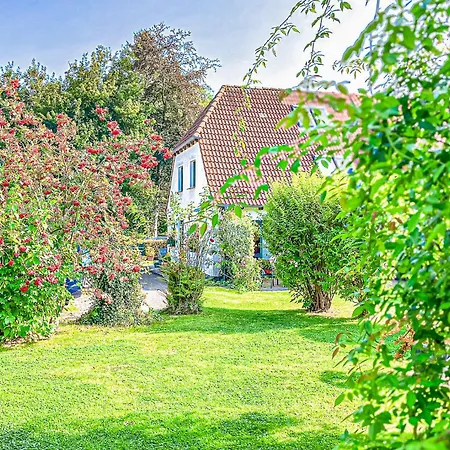 Gaestehaus Karstadt 01 - Rosengarten Apartament Boltenhagen (Ostseebad)