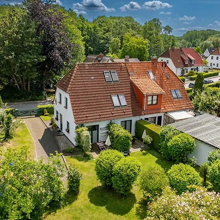 Appartement Gaestehaus Karstadt 01 - Rosengarten *